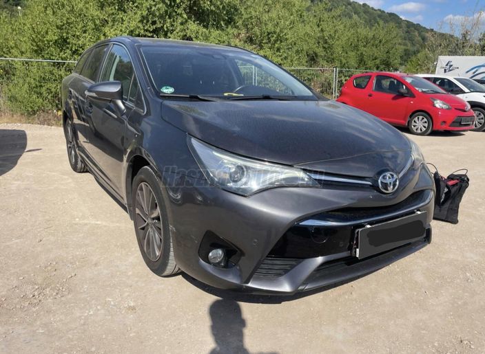 TOYOTA AVENSIS Touring Sports 1.8 Active Trend+