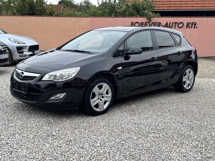 OPEL ASTRA J 1.4 Enjoy
