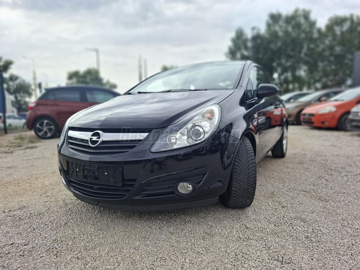 OPEL CORSA D 1.4 Cosmo