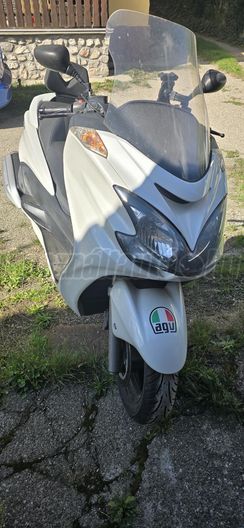 YAMAHA MAJESTY