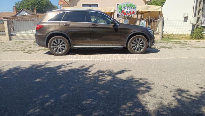MERCEDES-BENZ GLC 250 d 4Matic 9G-TRONIC