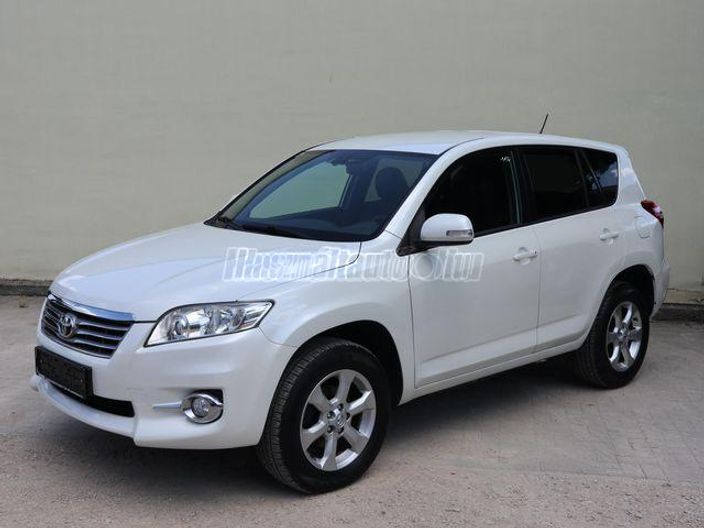 TOYOTA RAV 4 Rav4 2.2 D-4D Sol