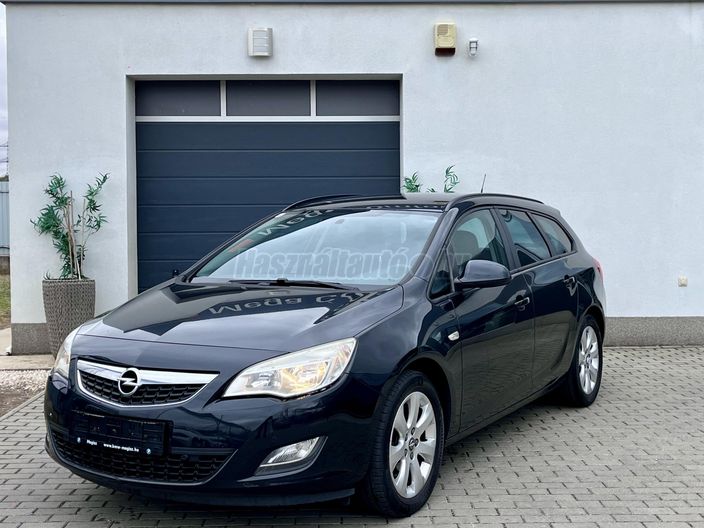 OPEL ASTRA J Sports Tourer 1.7 CDTI Enjoy