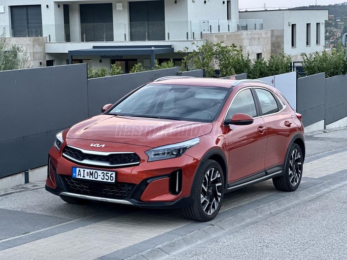 KIA XCEED 1.6 GDI PHEV X-Platinum DCT