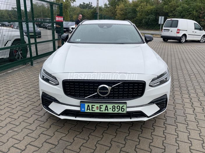 VOLVO V90 2.0 [T5] Momentum Pro Geartronic