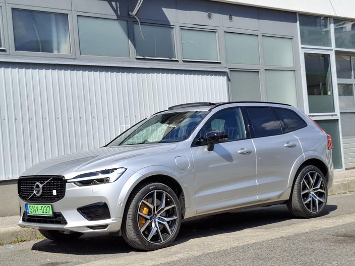 VOLVO XC60 2.0 [T8] Polestar Engineered AWD Geartronic