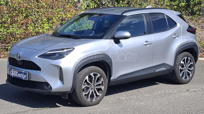 TOYOTA YARIS CROSS 1.5 Hybrid Comfort Style Tech e-CVT