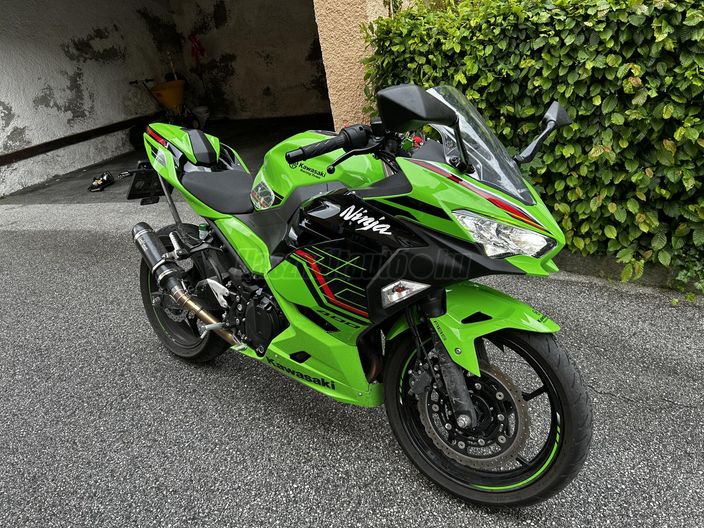 KAWASAKI NINJA 400
