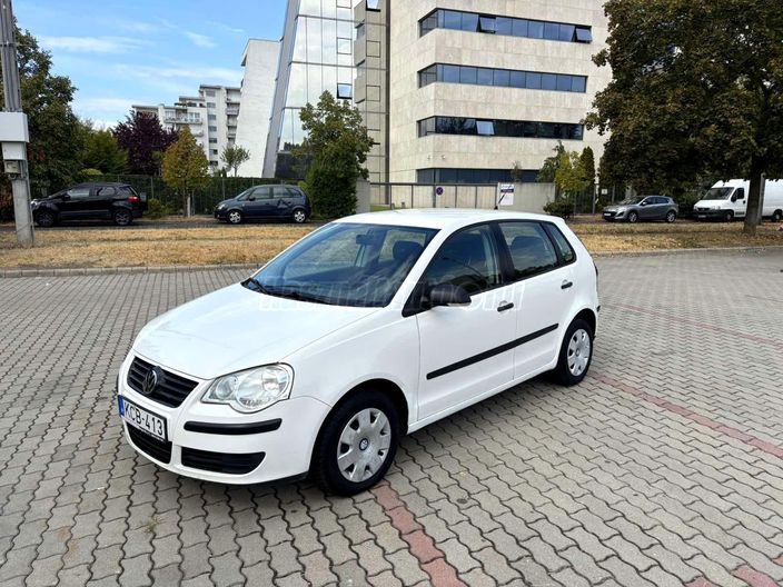 VOLKSWAGEN POLO IV 1.2 65 12V First