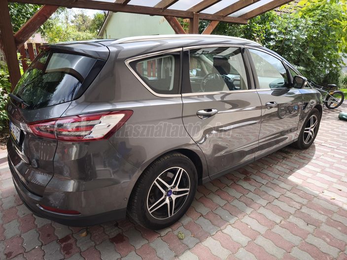 FORD S-MAX 2.0 TDCi Titanium Powershift [7 személy]