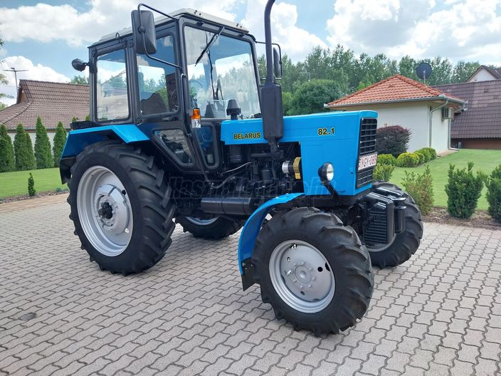MTZ 82.1 UJ GUIKKAL