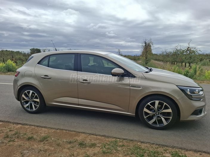 RENAULT MEGANE 1.2 TCe Intens