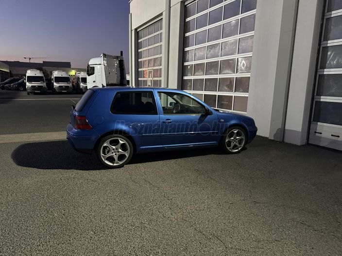 VOLKSWAGEN GOLF IV 2.8 Highline 4Motion