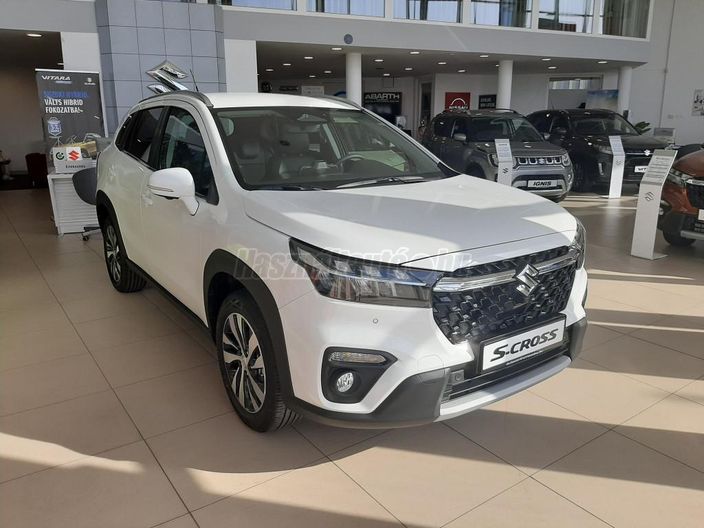 SUZUKI S-CROSS