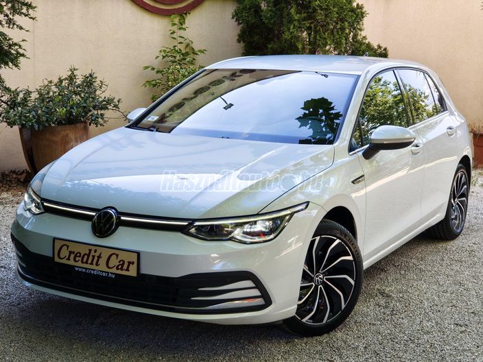 VOLKSWAGEN GOLF VIII 1.5 eTSI ACT Style DSG