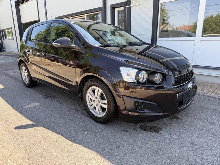 CHEVROLET AVEO 1.2 LT