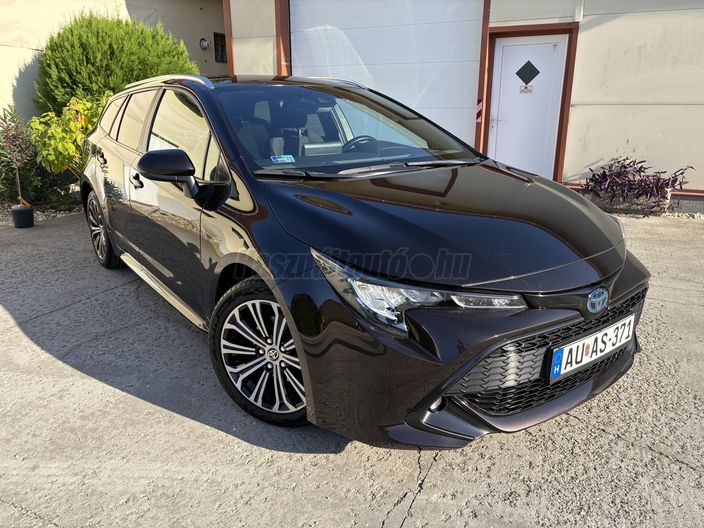 TOYOTA COROLLA Touring Sports 1.8 Hybrid Comfort Style Tech e-CVT
