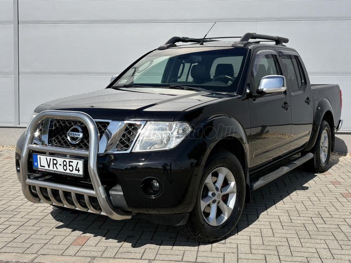 NISSAN NAVARA 4WD Double 2.5D Platinum