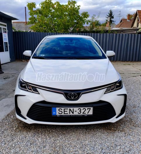 TOYOTA COROLLA Sedan 1.6 Active Business