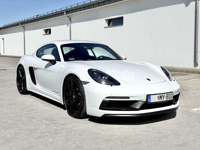 PORSCHE CAYMAN 718 GTS 4.0