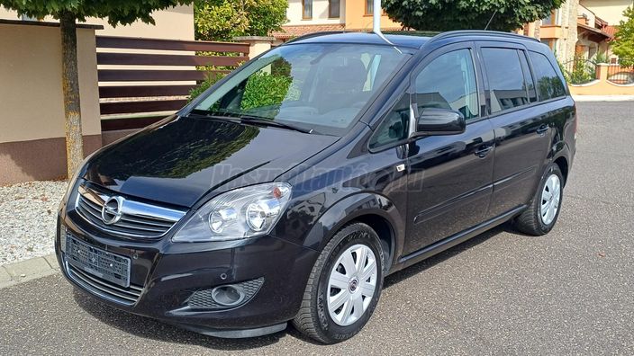 OPEL ZAFIRA Tourer 1.8 Edition (7 személyes )