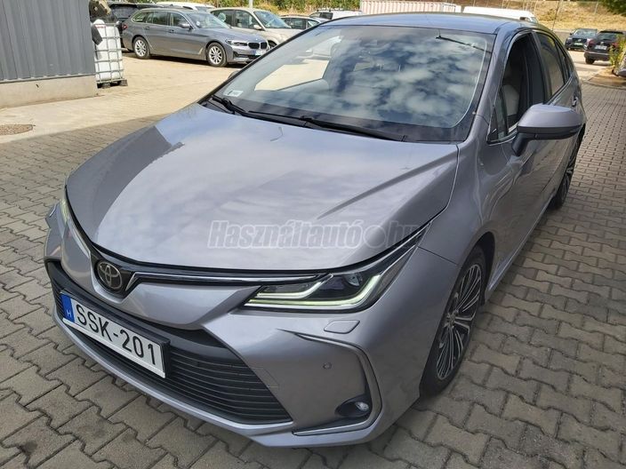 TOYOTA COROLLA Sedan 1.6 Comfort Style