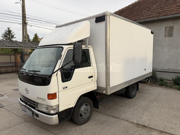 TOYOTA DYNA 3.0 D 150