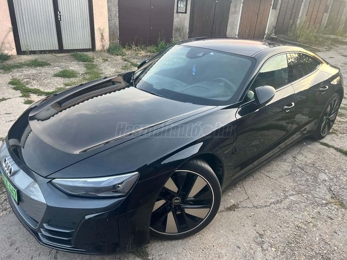 AUDI E-TRON GT