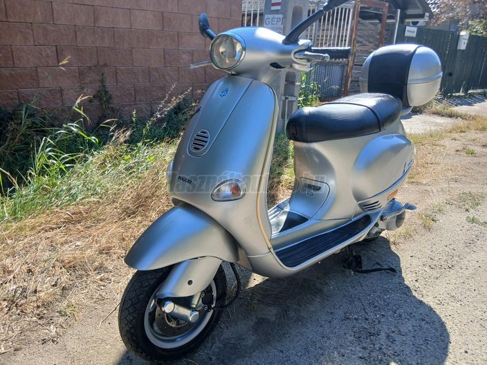 VESPA ET4