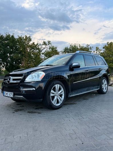 MERCEDES-BENZ GL 350 CDI BlueEFFICIENCY 4M (Automata) (7 személyes )