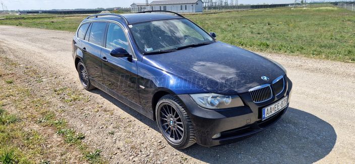 BMW 325 325xi Touring