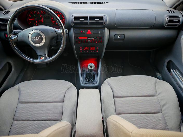 AUDI A3 1.6 Ambiente