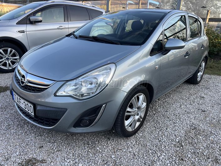 OPEL CORSA D 1.2 Cosmo