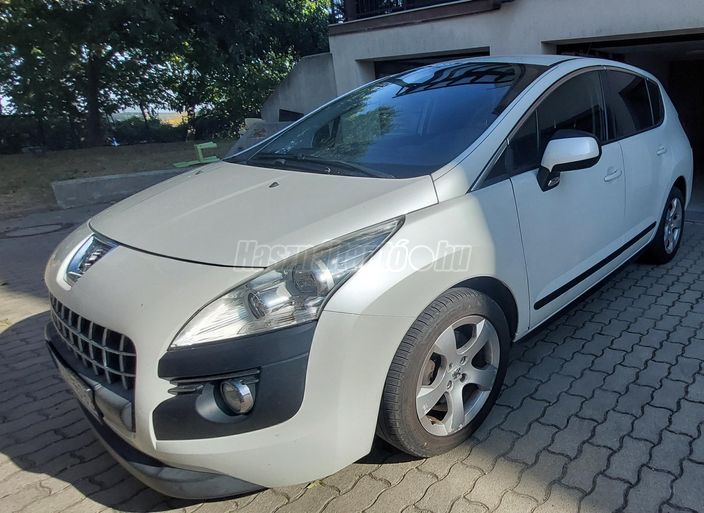PEUGEOT 3008 2.0 HDi Allure