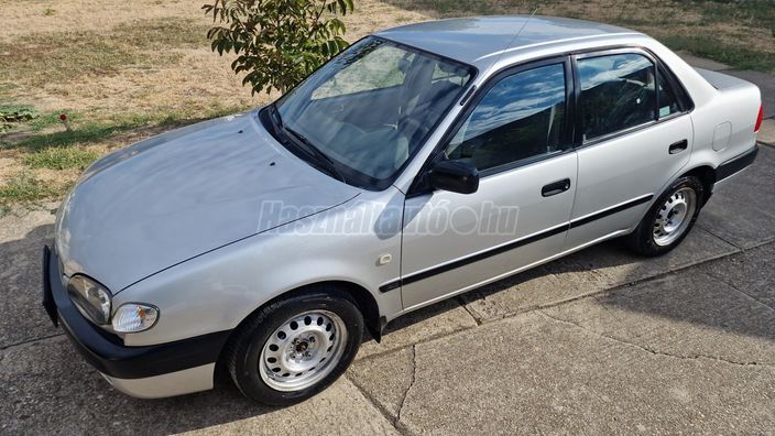 TOYOTA COROLLA Sedan 1.4 Linea Terra