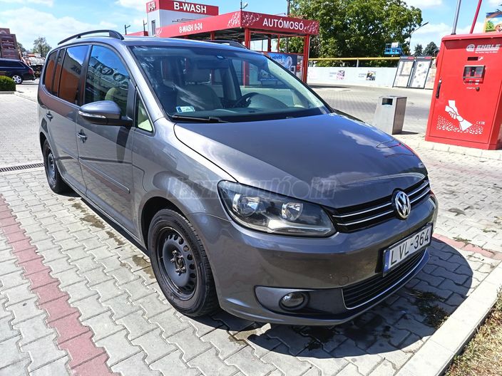 VOLKSWAGEN TOURAN 1.6 CR TDI Comfortline [7 személy]