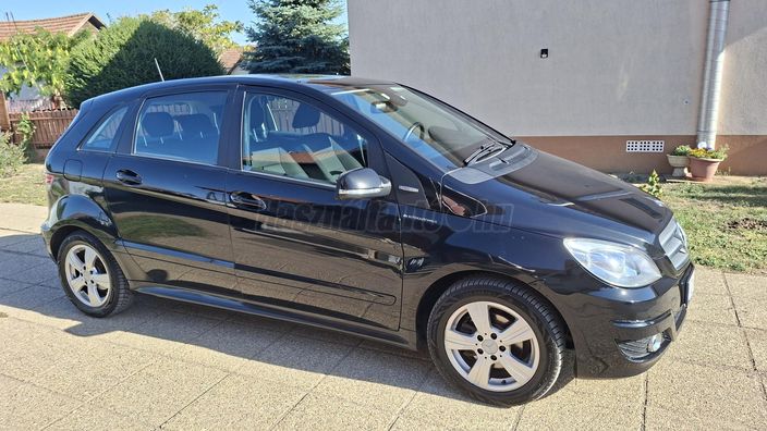 MERCEDES-BENZ B 180 BlueEFFICIENCY