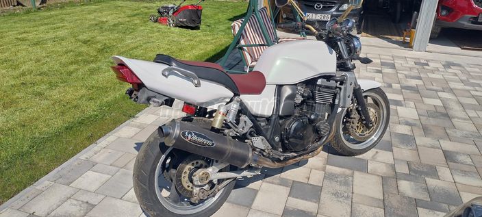 KAWASAKI ZRX 1100