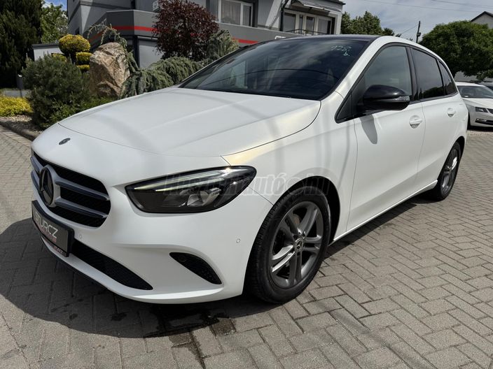 MERCEDES-BENZ B 180 d 7G-DCT