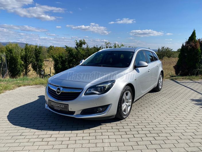 OPEL INSIGNIA Sports Tourer 1.6 CDTI Cosmo Start Stop