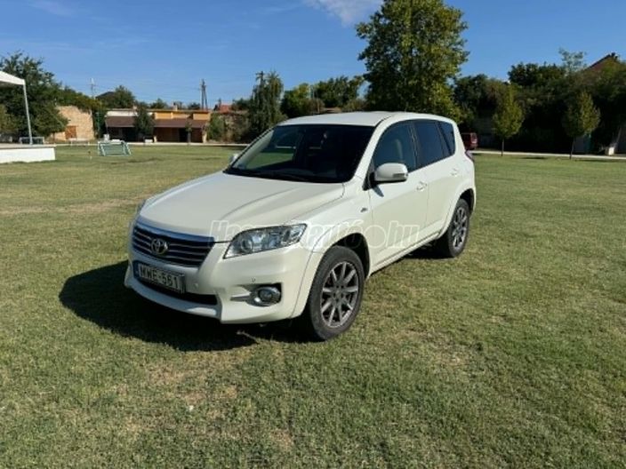 TOYOTA RAV 4 Rav4 2.2 D-4D X Leather