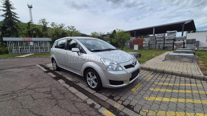 TOYOTA COROLLA VERSO 2.2 D-4D Linea Sol