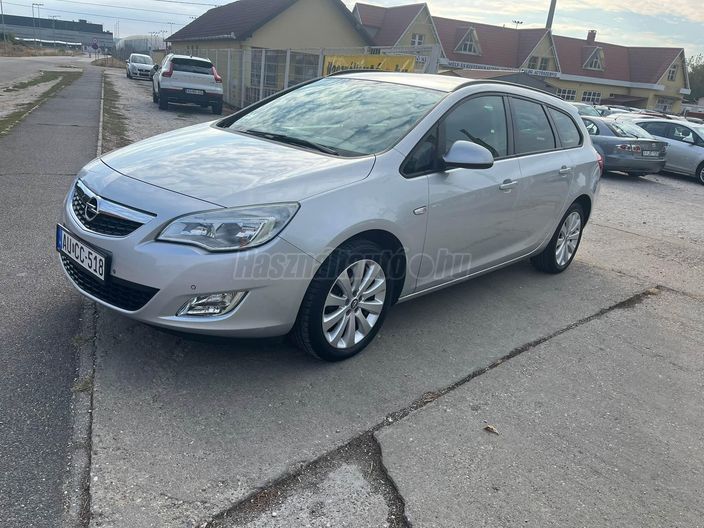 OPEL ASTRA J Sports Tourer 1.4 T Enjoy