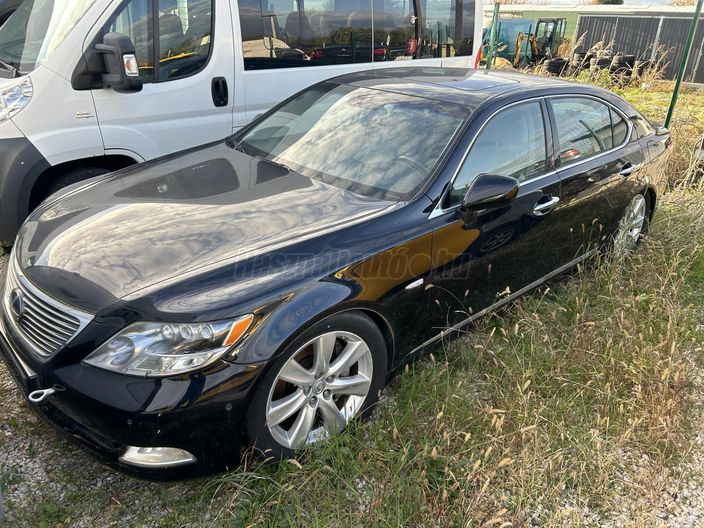 LEXUS LS 600h L (Automata)
