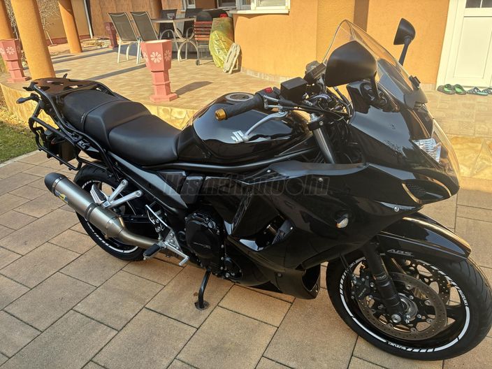 SUZUKI GSX 1250