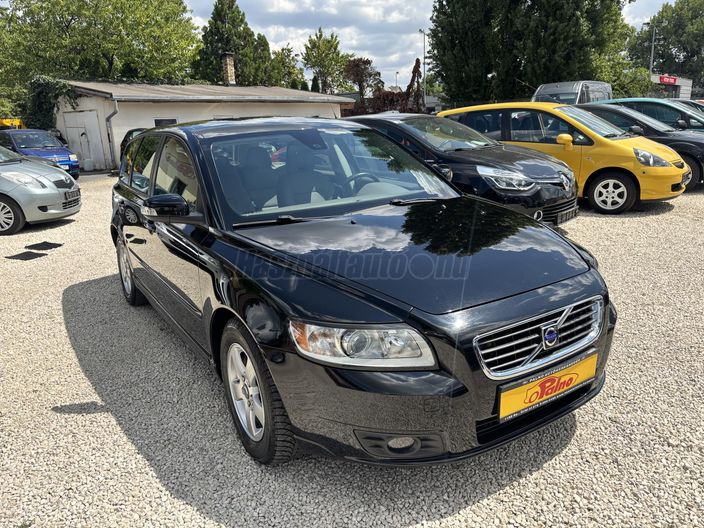 VOLVO V50 1.6 D Momentum