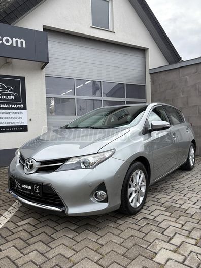 TOYOTA AURIS 1.6 Style