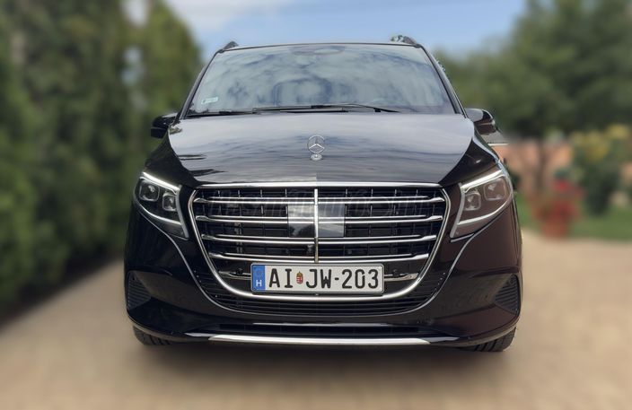 MERCEDES-BENZ V-OSZTÁLY V 300 BlueTec d Exclusive L (Automata) 4x4 (7 személyes )