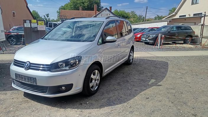 VOLKSWAGEN TOURAN 1.6 CR TDI Highline [7 személy]