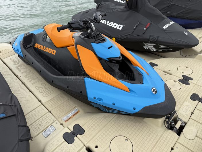 SEA-DOO Spark TRIXX 1up